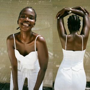 Reformation Doppio Linen Top. Size 6. Color White.